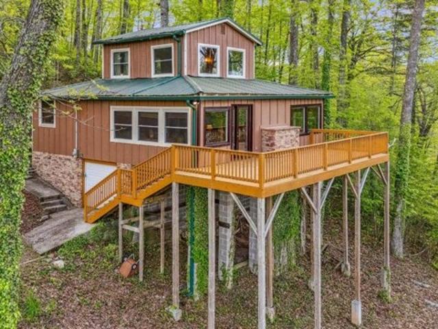 House for sale in Cullowhee