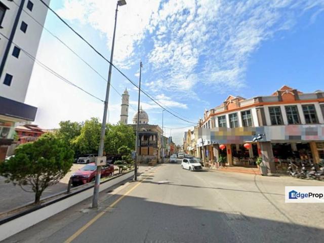 Shop for sale in Malaka