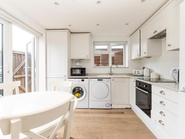 House for rent in Chertsey, Runnymede