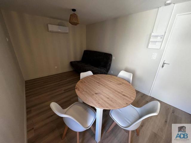 Studio location à Roanne, Loire