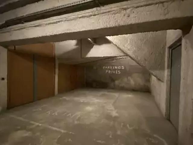 Garage location à Roanne