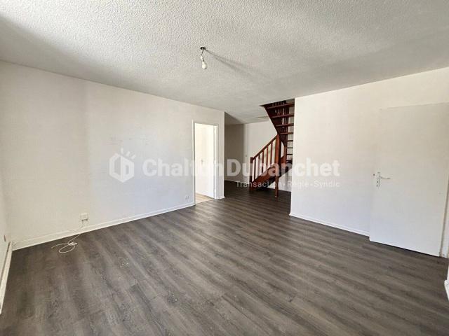 Appartement location à Villerest, Loire