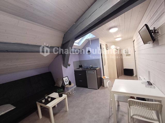 Studio location à Roanne, Loire