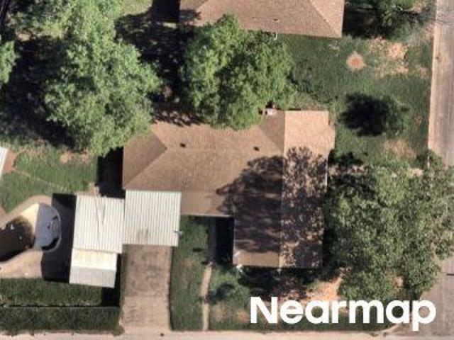 House for sale in Taylor, Texas