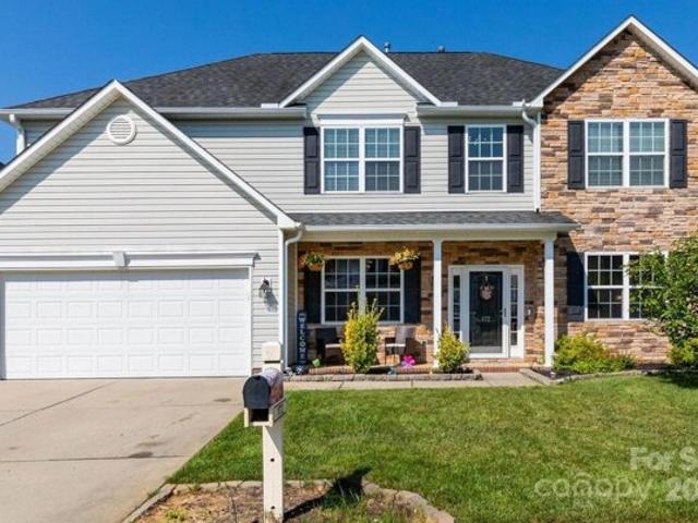 House for sale in Fletcher