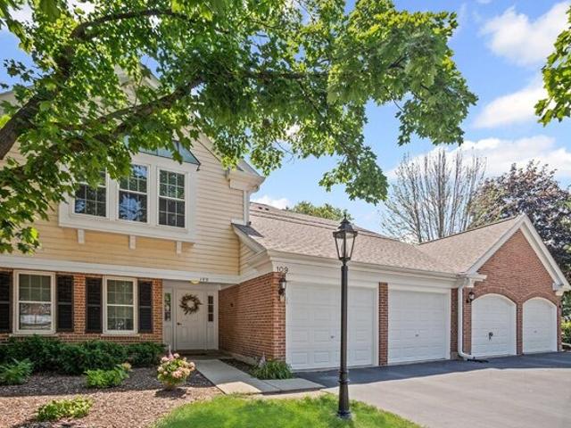 Condo for sale in Prospect Heights, Illinois