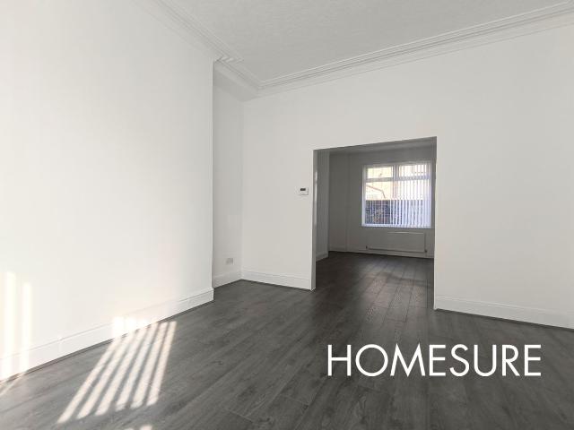 House for rent in Cabbage Hall, Calderstones