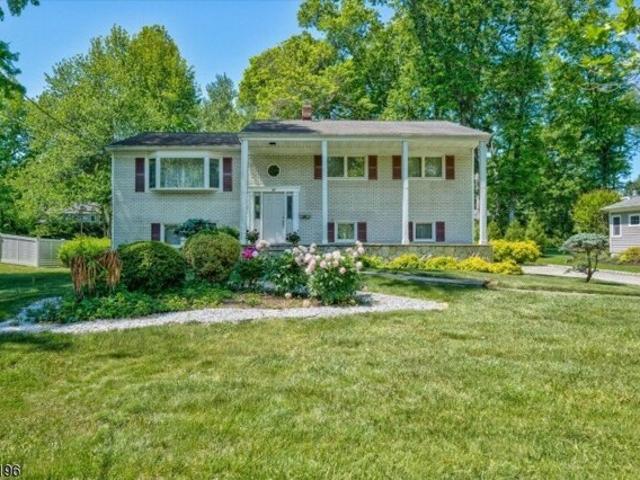 House for sale in Berkeley Heights, New Jersey