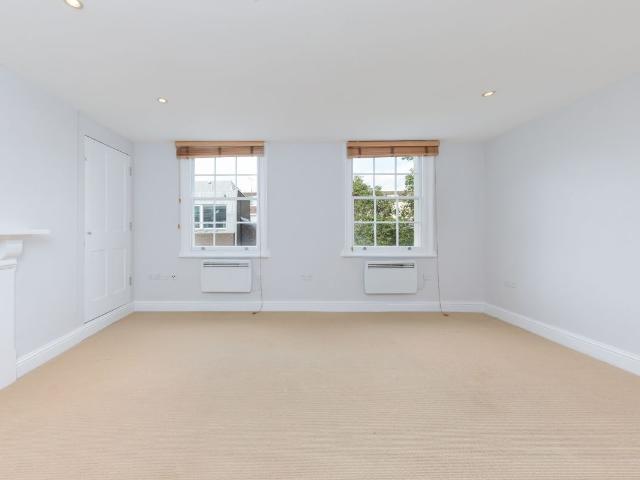 Studio for rent in Marylebone, Greater London