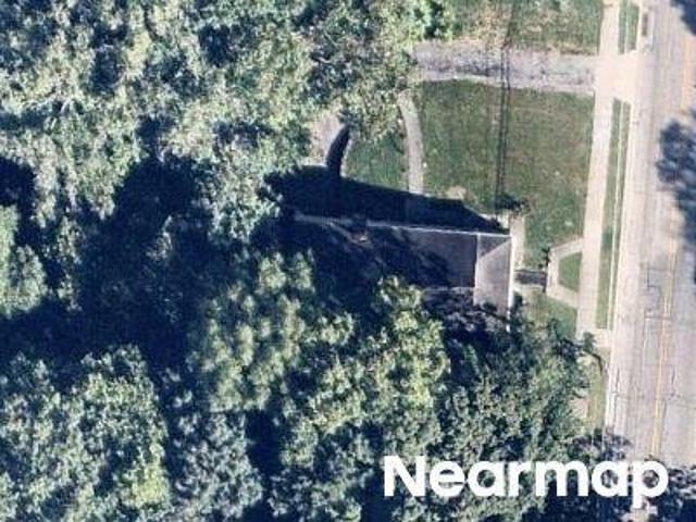 House for sale in Roselawn, Ohio
