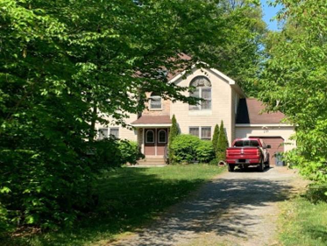 House for sale in Cresco, Pennsylvania