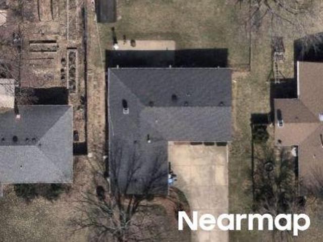 House for sale in Aurora, Illinois