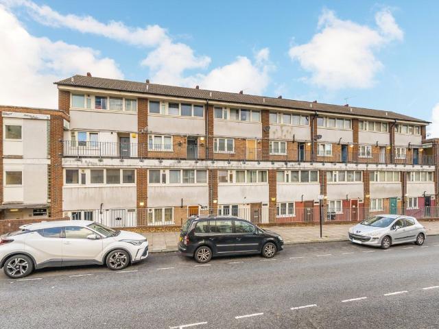 House for rent in Glyndon, Greater London