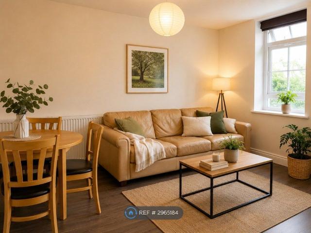 Apartment for rent in Avebury Estate, Bethnal Green