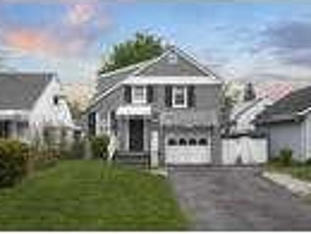 House for rent in Eastlake, Manistee County