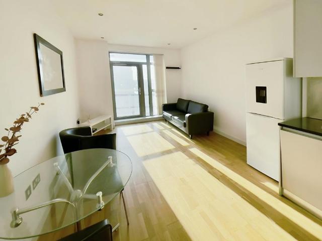 Apartment for rent in Richmond Hill, West Yorkshire