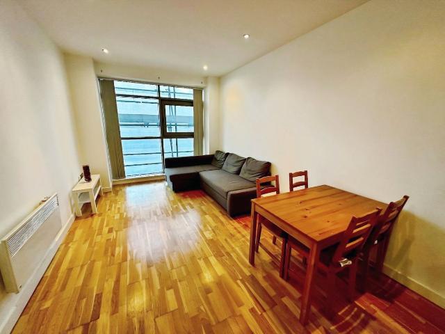 Apartment for rent in Richmond Hill, West Yorkshire