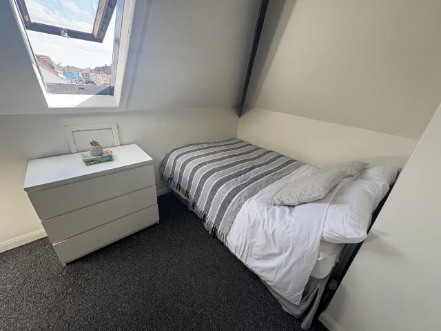 Room for rent in Greenbank, Feckenham