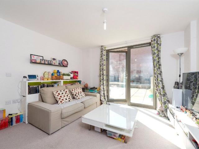 House for rent in Canning Town, Greater London