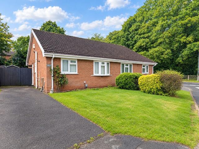 House for rent in Murdishaw, Halton