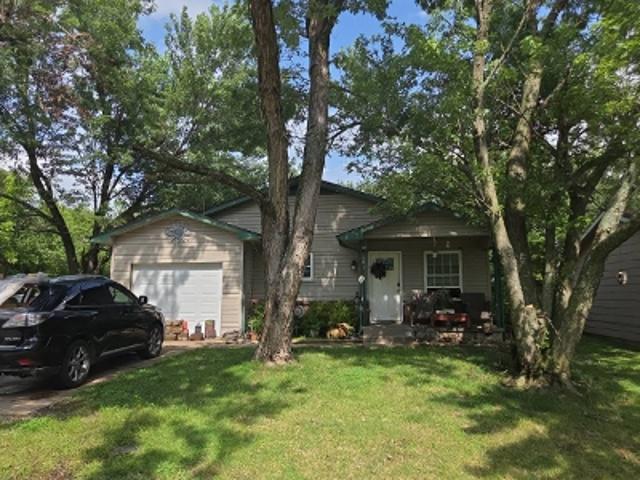 House for sale in Duenweg, Missouri