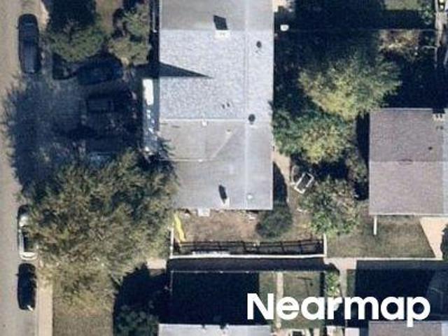 Townhouse for sale in Des Plaines, Illinois