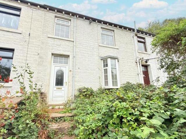 House for sale in Huddersfield, West Yorkshire