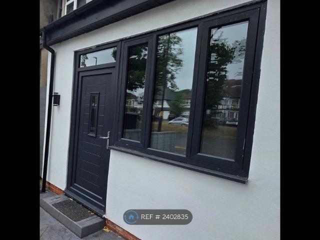 Studio for rent in Hall Green, West Midlands