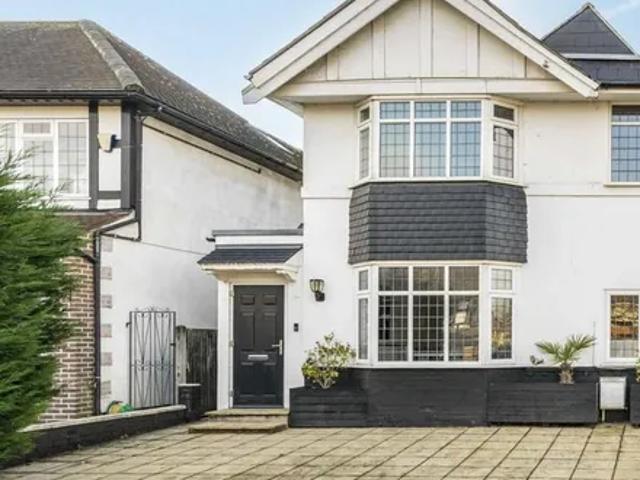 House for rent in Kingston Vale, Greater London