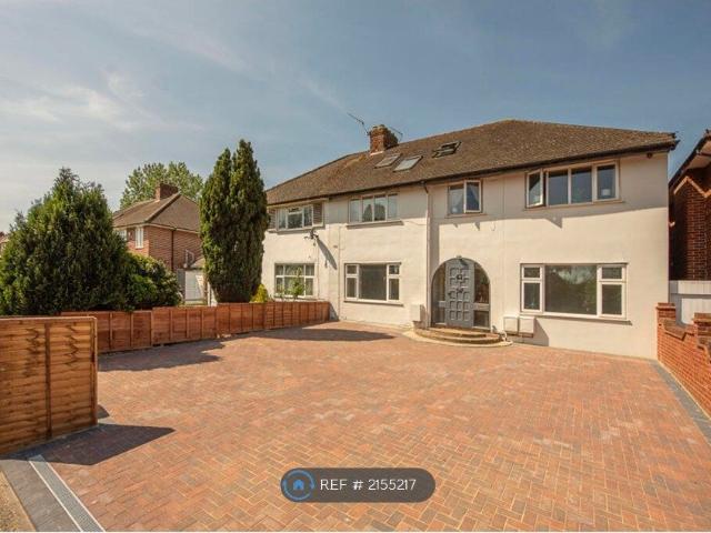 Room for rent in Kingston Vale, Greater London