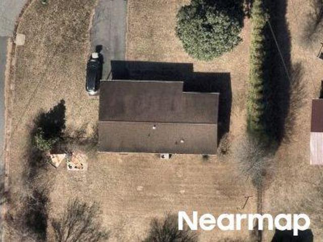 House for sale in Eden