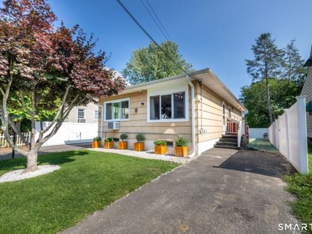 House for sale in Bridgeport, Connecticut