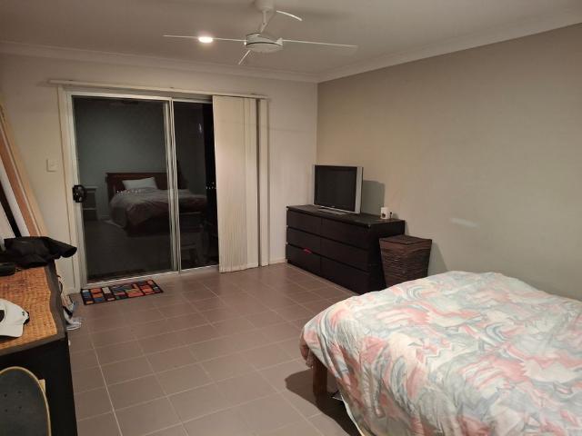 Room for rent in Robina Groves, Gold Coast City