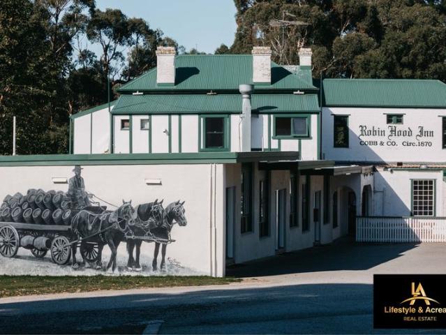 Land for sale in Drouin West, Victoria