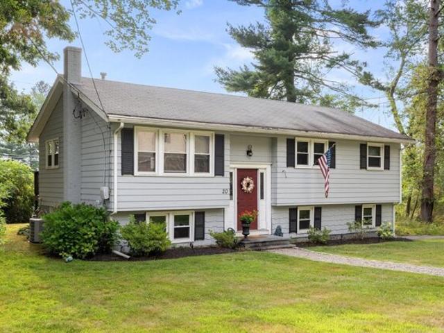 House for sale in Billerica, Middlesex County