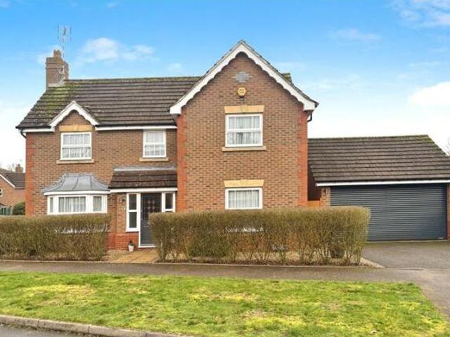 House for sale in Green Close, Warwickshire