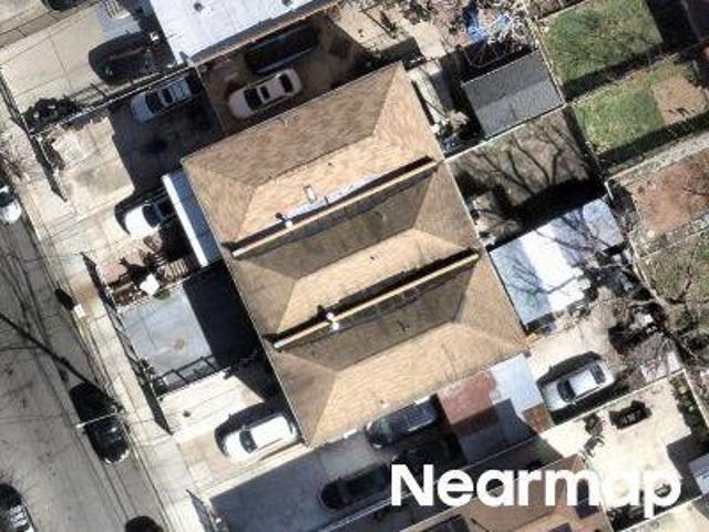 House for sale in The Bronx, Arverne