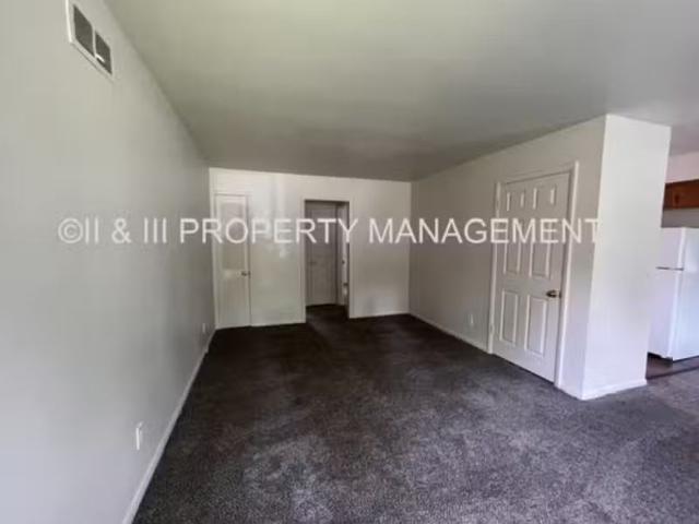 Condo for rent in Shawnee Mission
