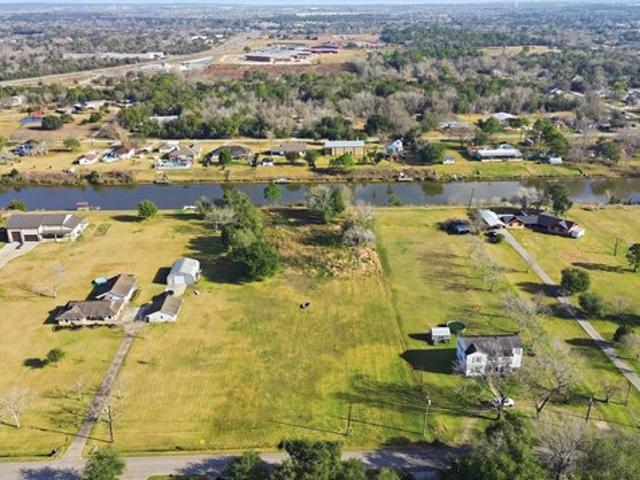 Land for sale in Hitchcock, Texas