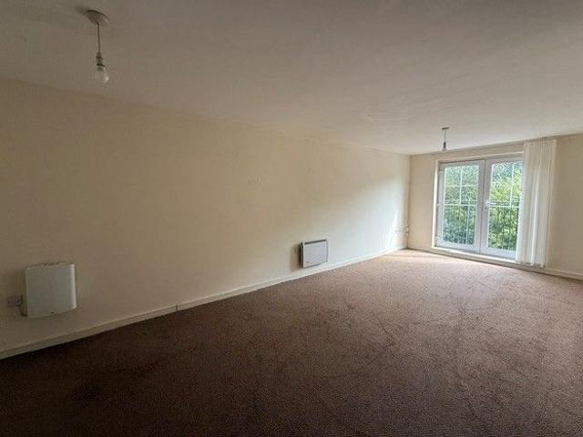 Apartment for rent in Rossmore, Cheshire