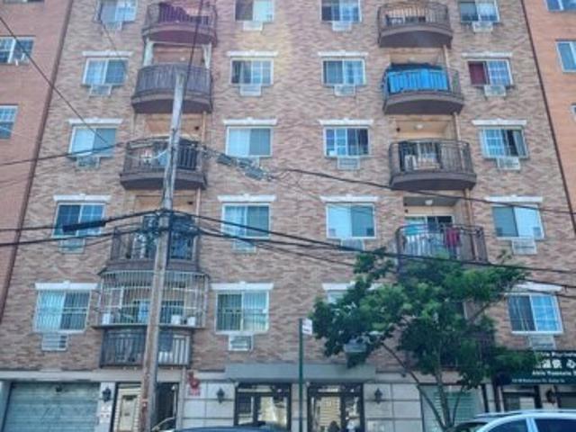 Condo for sale in Flushing