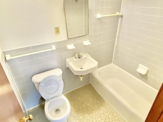 Apartment for rent in Hennepin, Minnesota