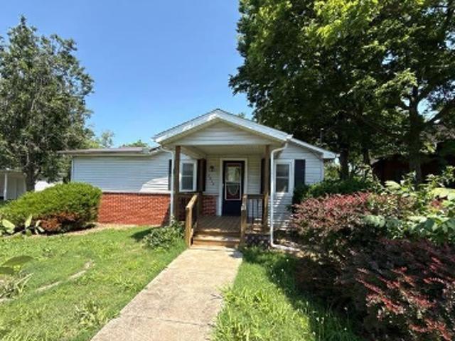House for sale in Murphysboro, Illinois