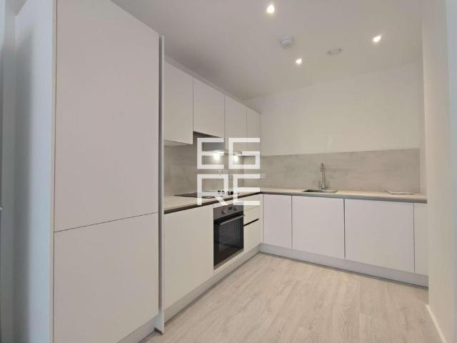 Apartment for rent in Hayes Village, Greater London