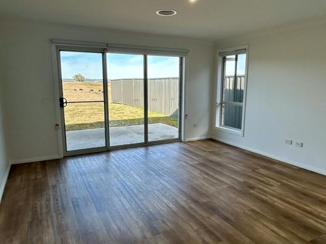 Townhouse for rent in Oberon, New South Wales