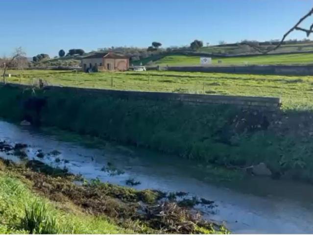 Terreno en venta en La Roca De La Sierra