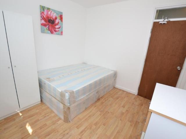 House for rent in Limehouse, Greater London