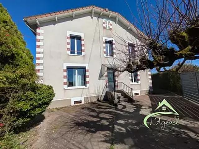 Maison vente à Rochechouart