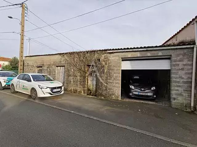 Garage vente à Rochefort