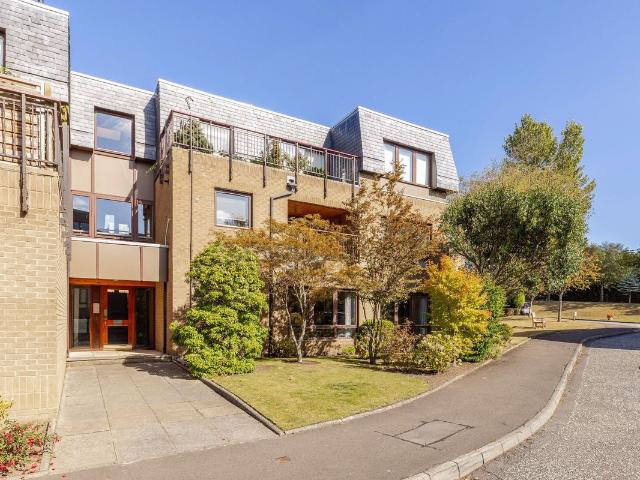 Apartment for rent in Comely Bank, Craigleith